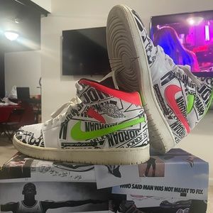 Jordan 1 Mid Over-Print Logos 2019 Sz 13 great shape 554724-119 replaces box